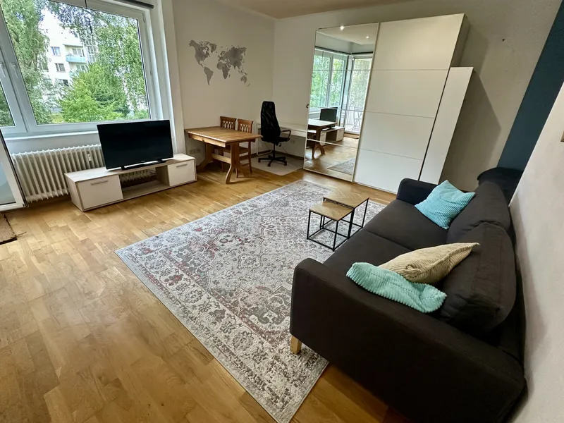 Max. 12 Months! Fully Furnished 1-Room Apartment with Balcony in Charlottenburg — photo 1